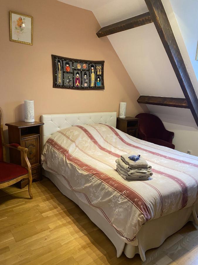 La Maison Du Bonheur Bed & Breakfast Saintry-sur-Seine ภายนอก รูปภาพ